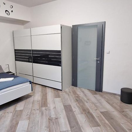 Extra Sok Szobas Apartman Budapest Kozpontjaban Apartment ภายนอก รูปภาพ