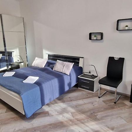 Extra Sok Szobas Apartman Budapest Kozpontjaban Apartment ภายนอก รูปภาพ